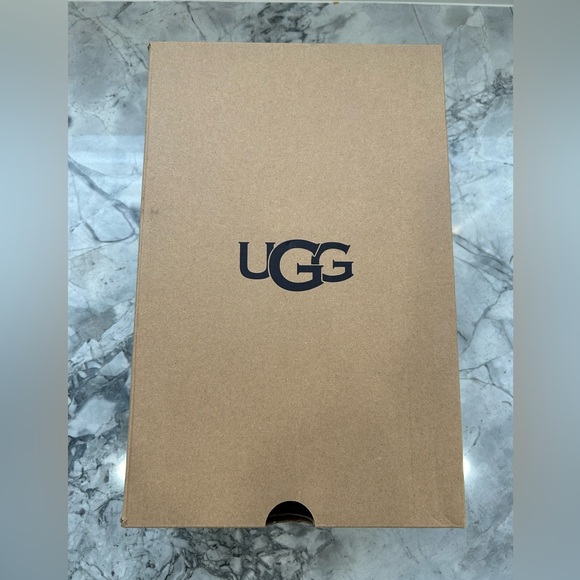 UGG Disquette Slippers 🩶 - Picture 8 of 8